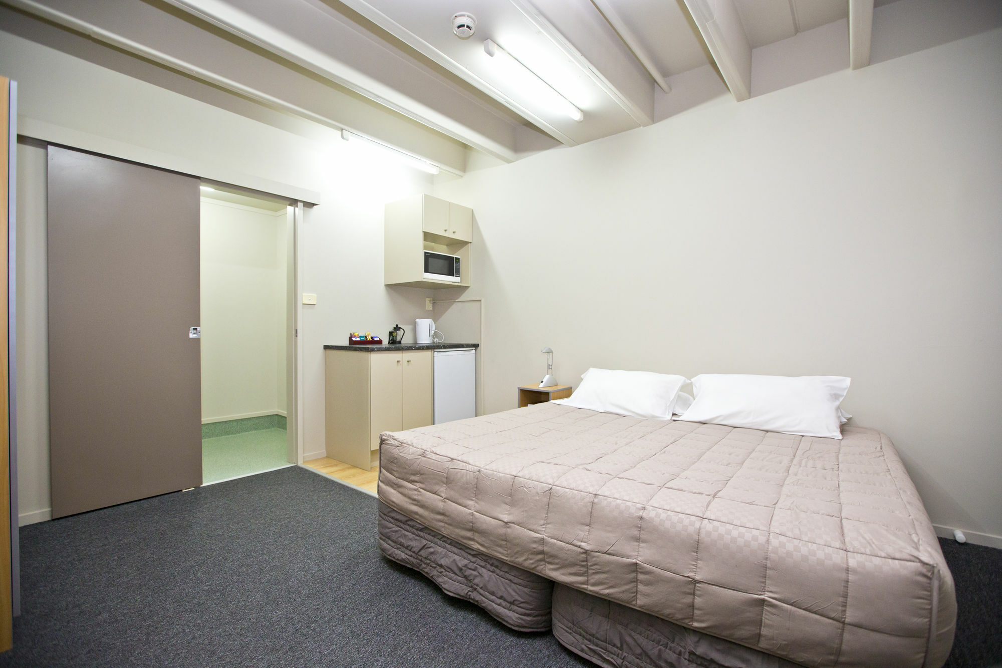 @ The Hub West Aparthotel Palmerston North Exterior photo